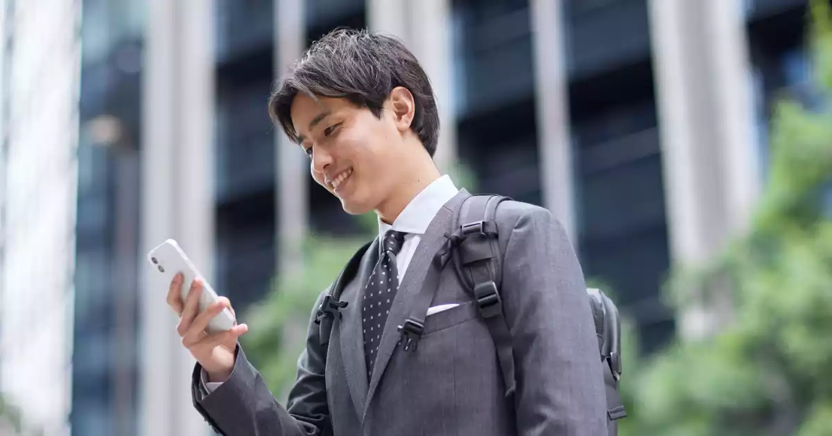 TOEICの点数は高いのに喋れないを変える1人練習法、「逆順スピーキング」を紹介する記事です。