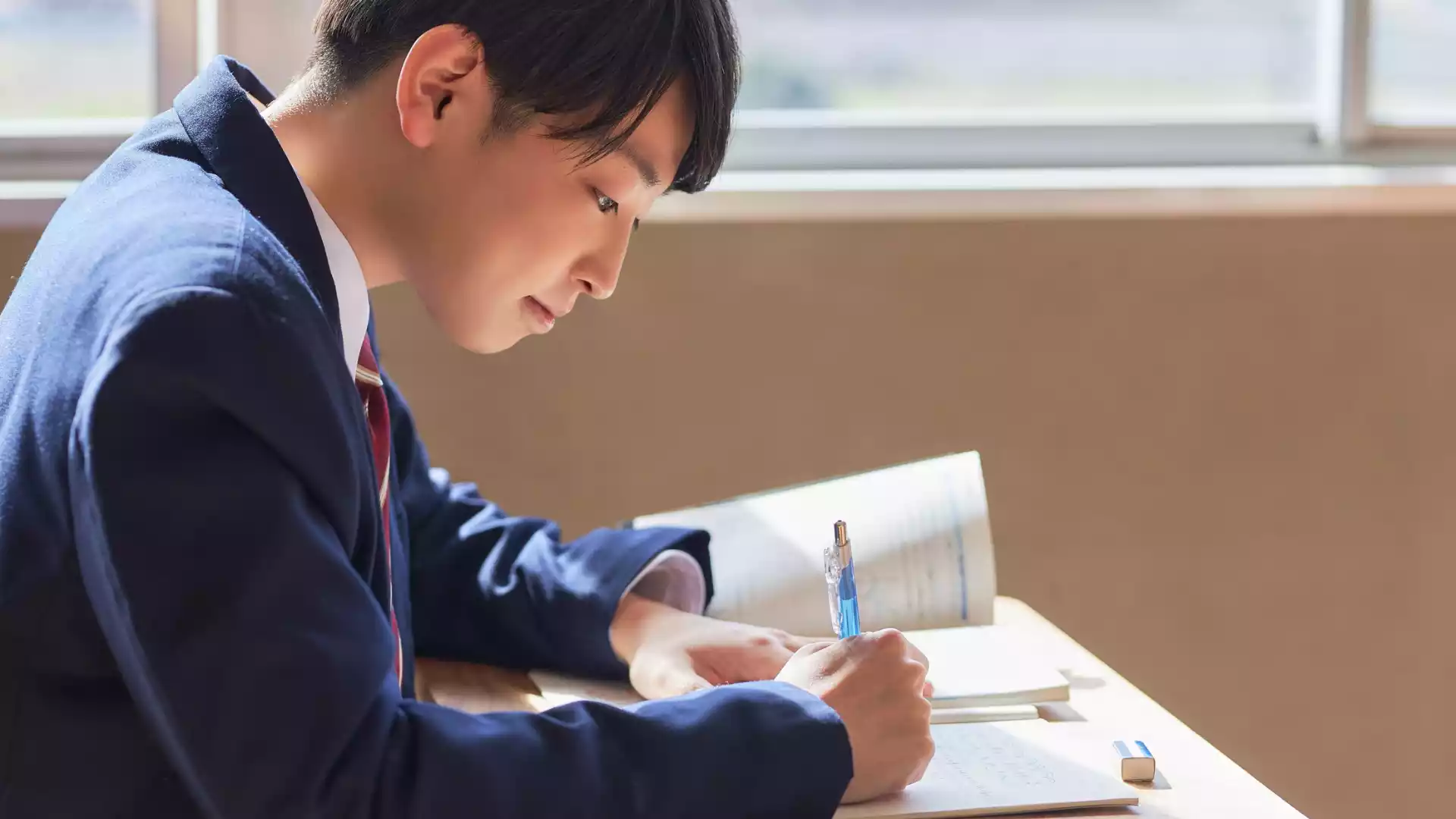 英語ができない中学生は危険？平均点以下が続くと大学受験で起きること
